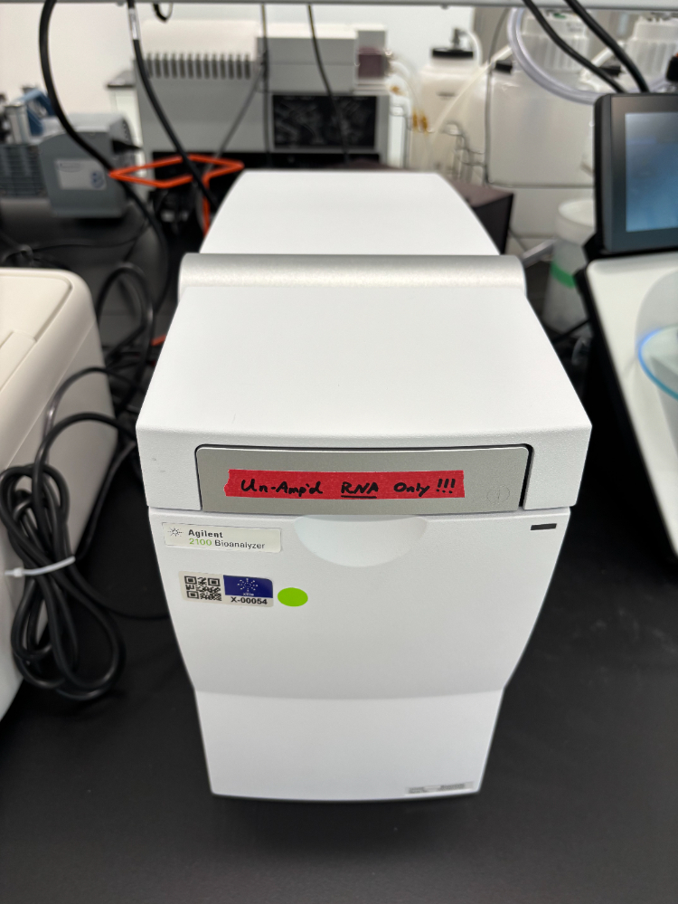 Image of Agilent 2100 Bioanalyzer